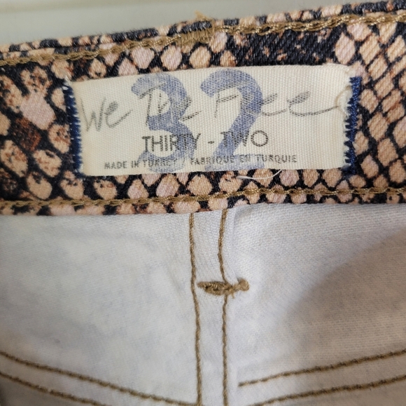 We The Free Snakeskin Pants Size 32 High Rise Cropped Edgy Festival - Picture 4 of 8